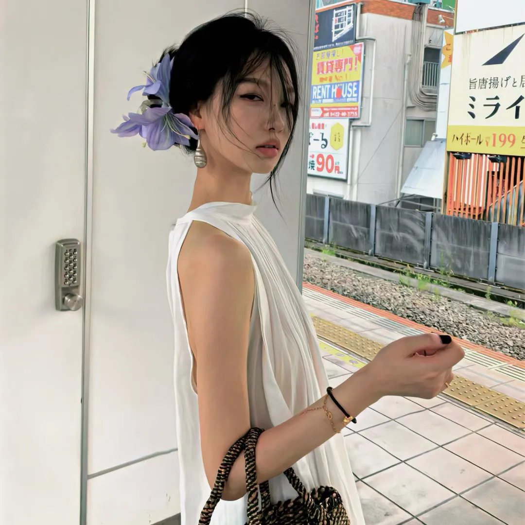 美女来了